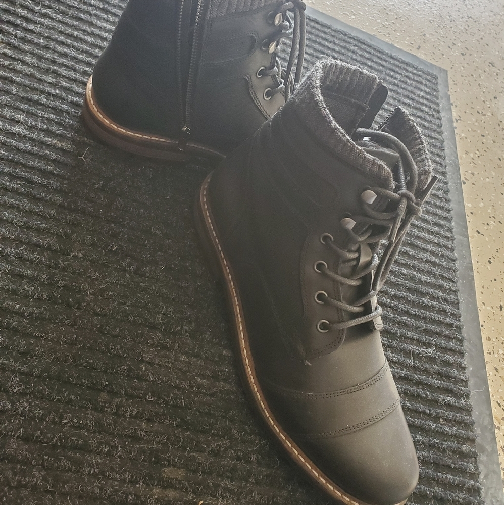 BKE black leather boots